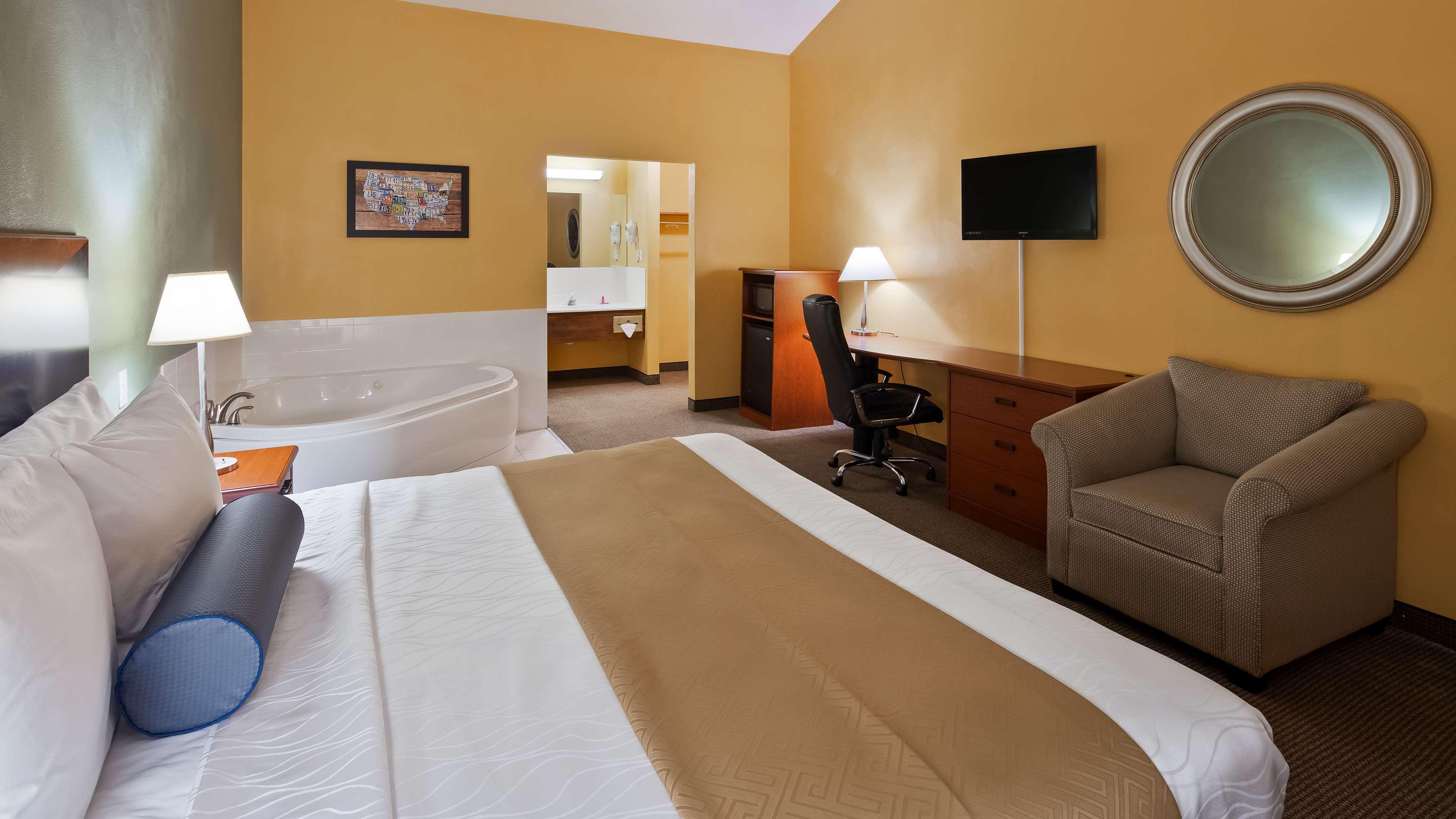 Surestay Hotel By Best Western Greenville מראה חיצוני תמונה