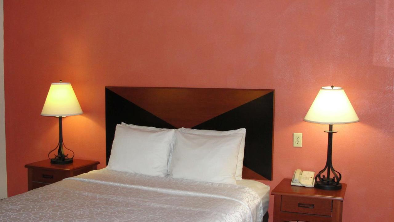 Surestay Hotel By Best Western Greenville מראה חיצוני תמונה